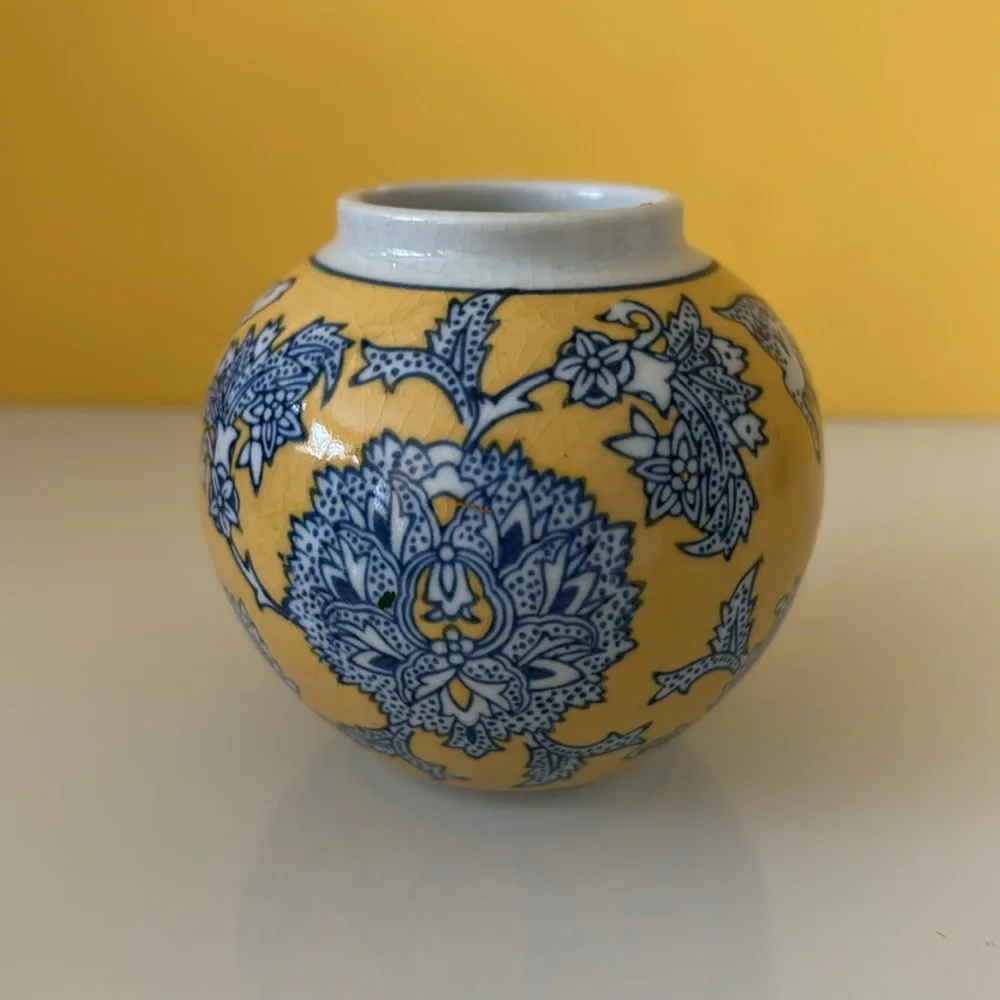 Vintage Chinese Small Porcelain Ceramic Flower Bamboo Vase Planter Urn Jar Pot
